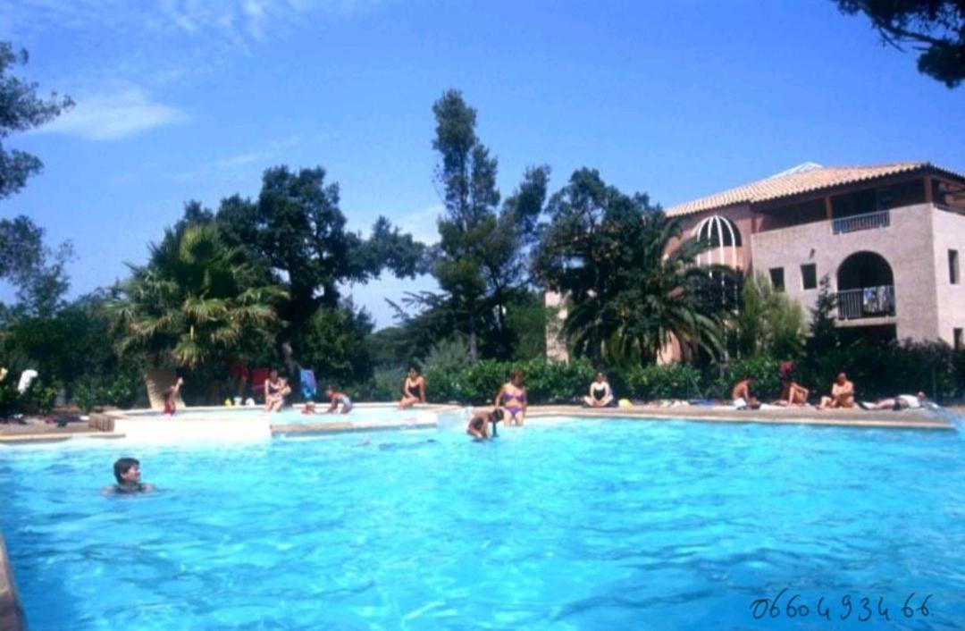 Appartement le calypso à Saint Aygulf Extérieur photo