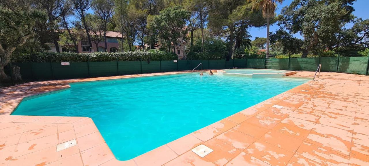 Appartement le calypso à Saint Aygulf Extérieur photo